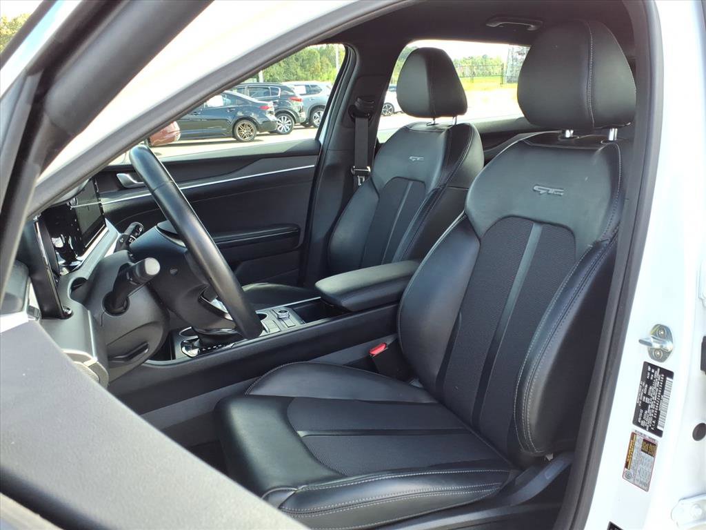 2022 Kia K5 GT-Line photo 3