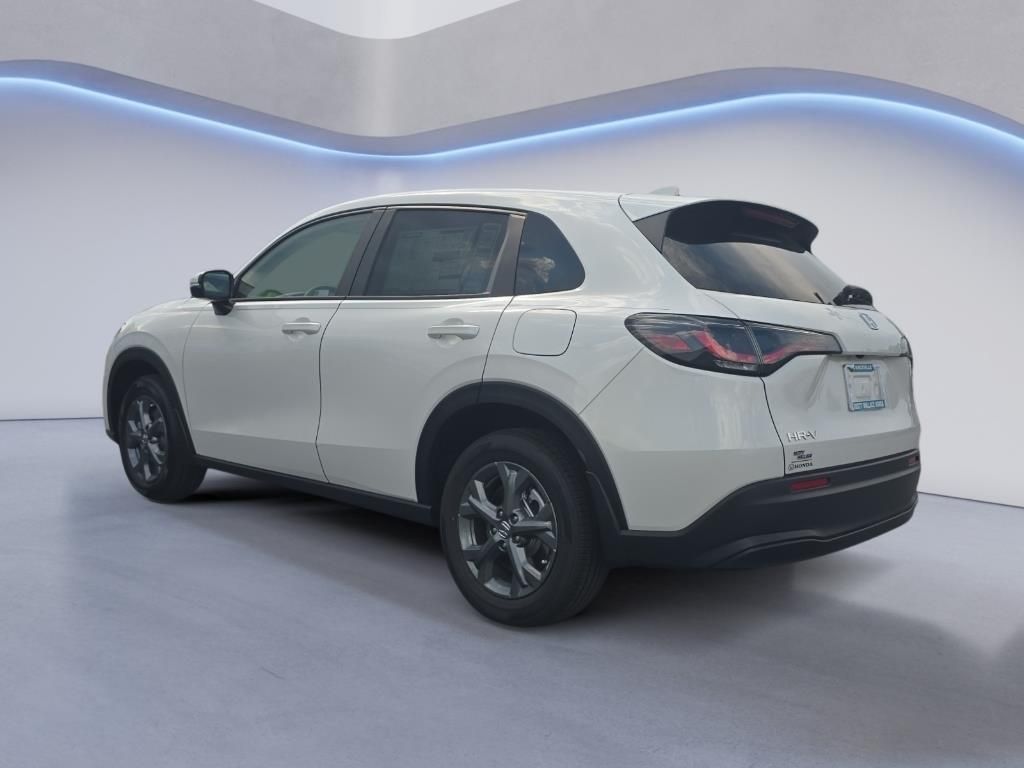 2026 Honda HR-V LX photo 4