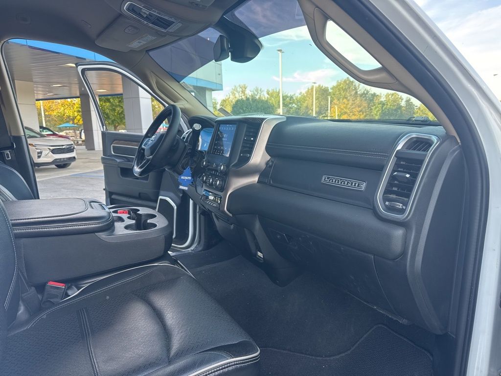 2020 Ram 2500 Laramie photo 28