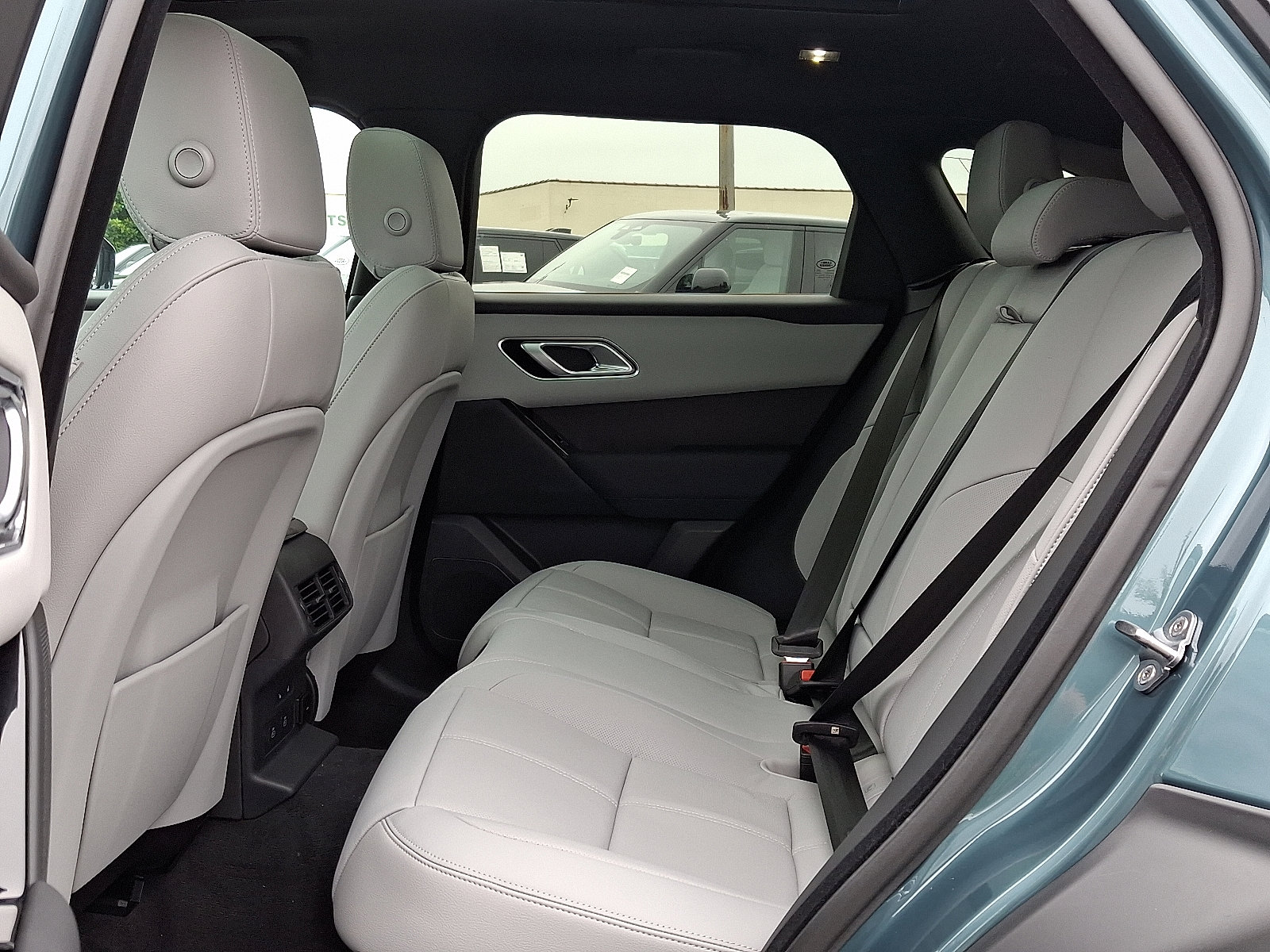 2026 Land Rover Range Rover Velar SE photo 10