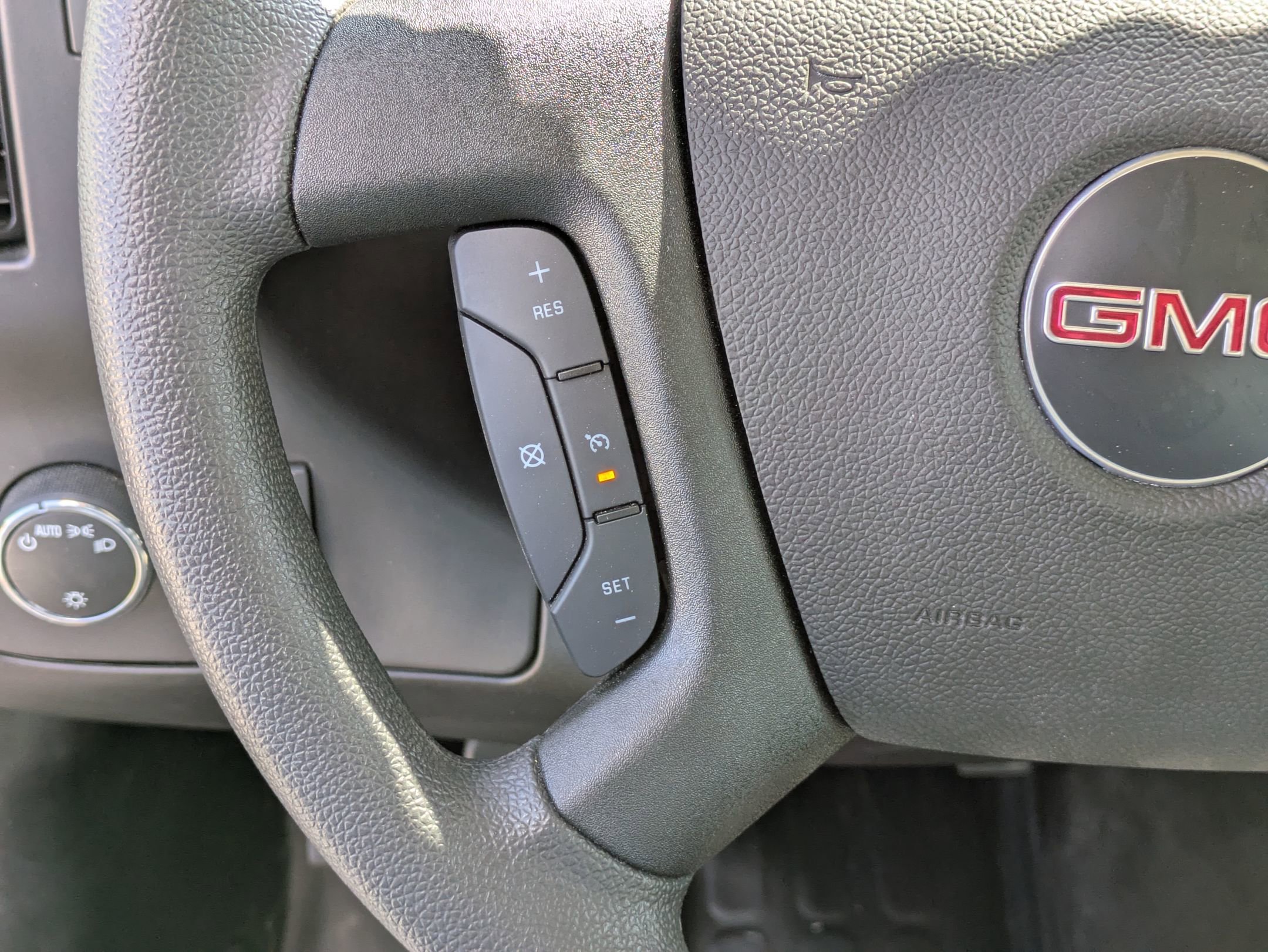 2024 Gmc Savana Cutaway 3500 photo 18
