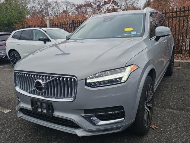 2024 Volvo XC90 Plus photo 2