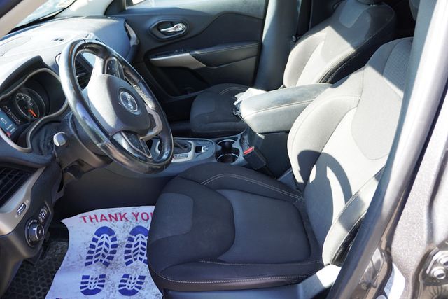 2017 Jeep Cherokee Latitude photo 4