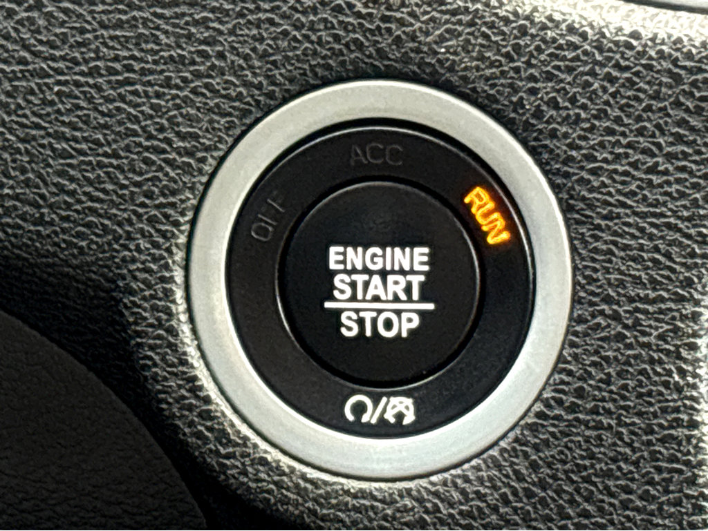 2021 Dodge Charger SXT photo 4