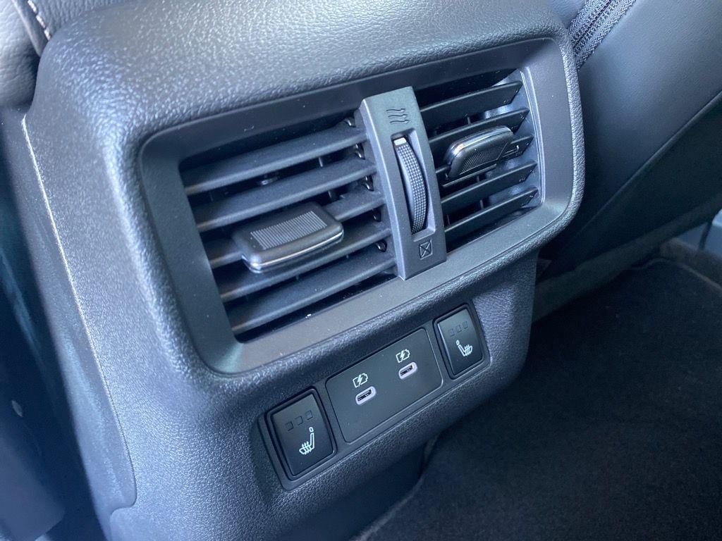 2025 Nissan Murano Platinum photo 21