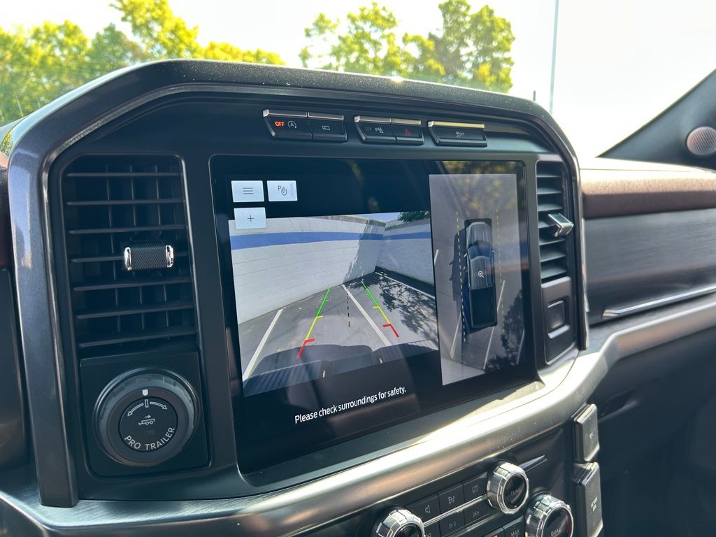 2023 Ford F-150 Lariat photo 27