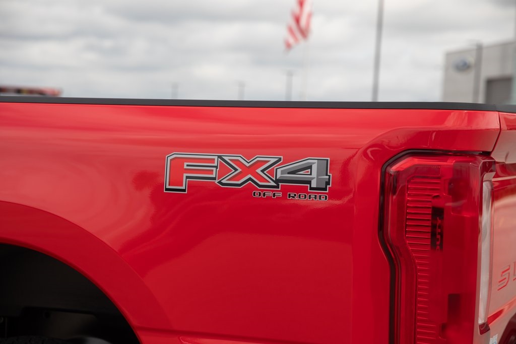 2025 Ford F-350 XLT photo 17