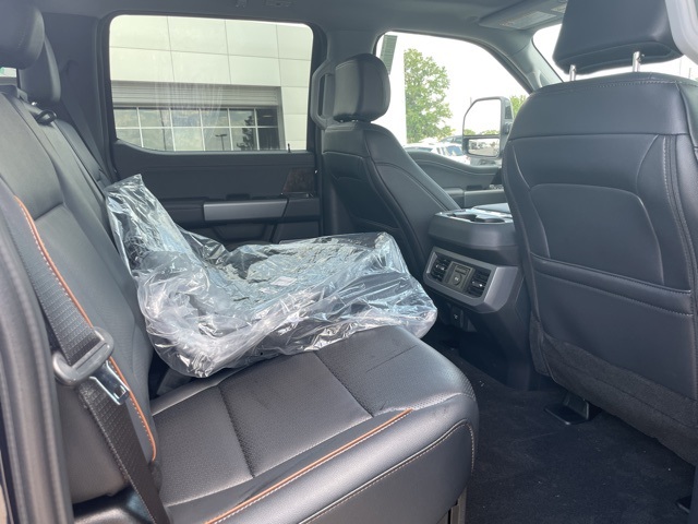 2025 Ford F-350 photo 16