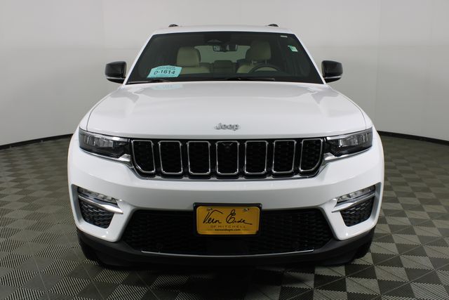 2025 Jeep Grand Cherokee Limited photo 2