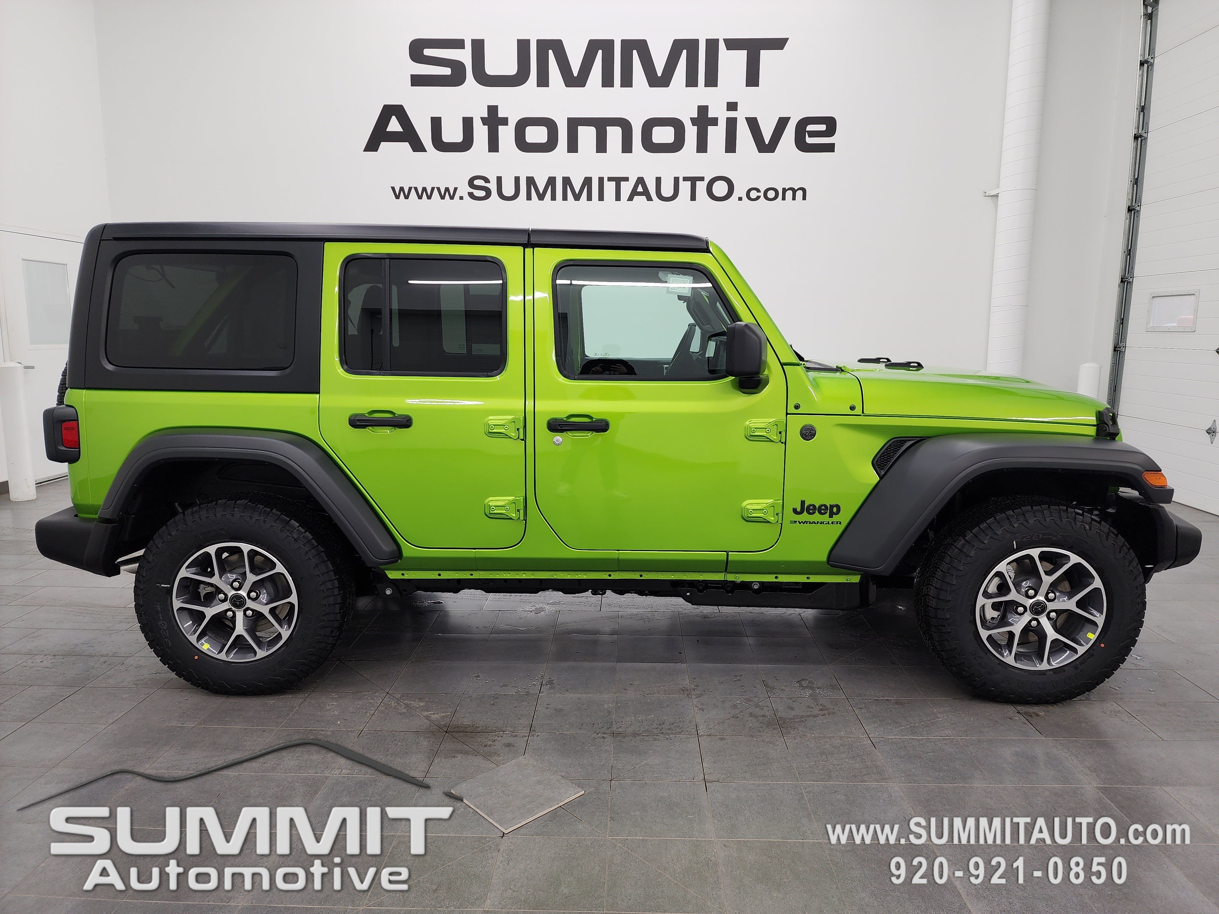 2026 Jeep Wrangler 4-Door Sport S's photo