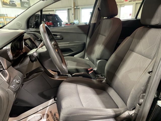 2020 Chevrolet Trax LT photo 21
