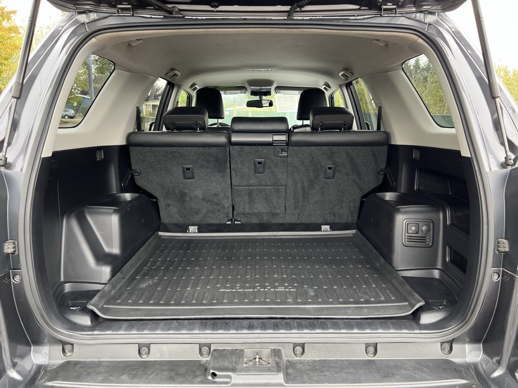 2019 Toyota 4Runner TRD Off-Road Premium photo 9