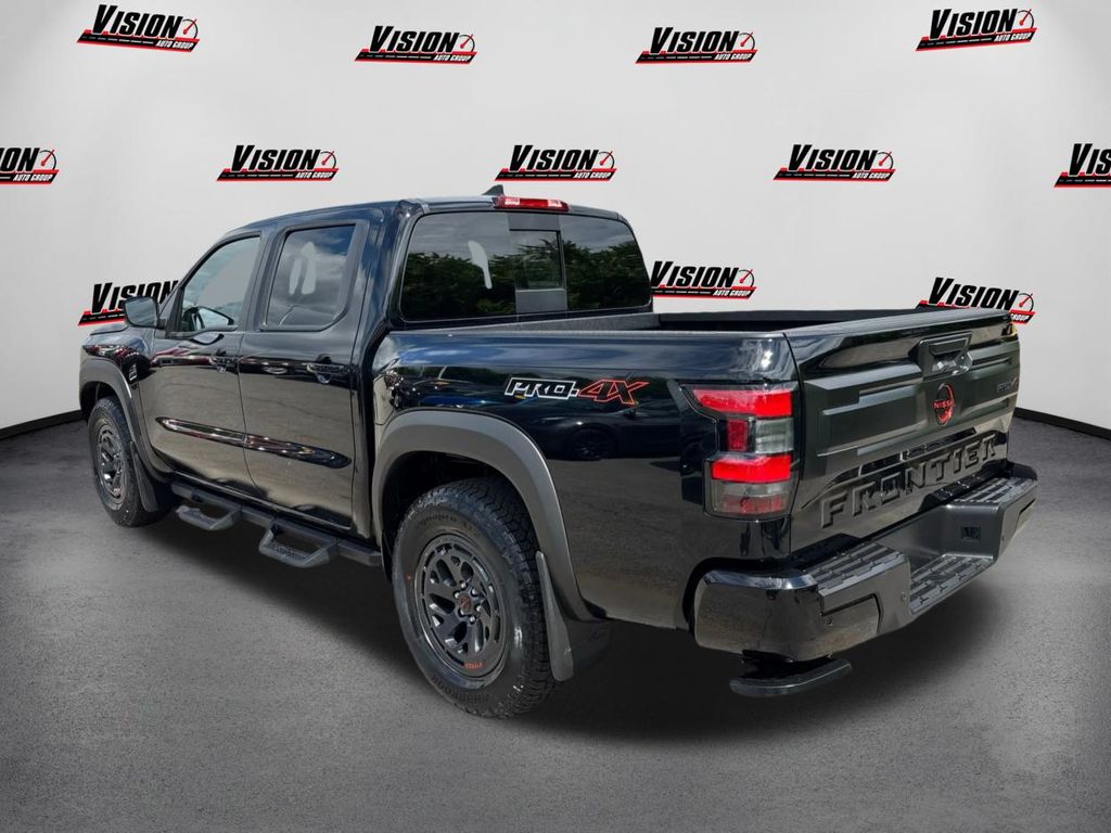 2025 Nissan Frontier PRO-4X photo 5