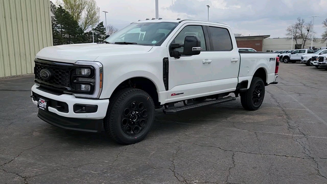 2025 Ford F-250 Lariat photo 2