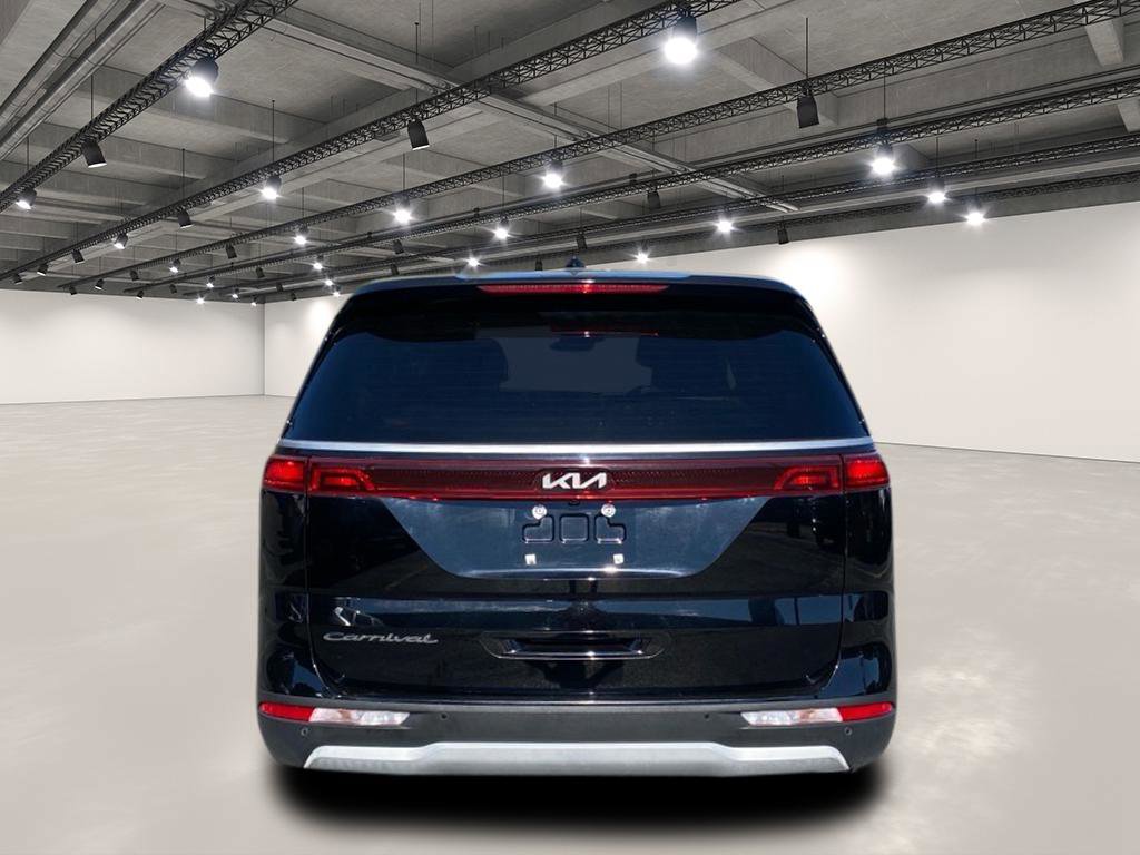 2022 Kia Carnival LXS photo 4