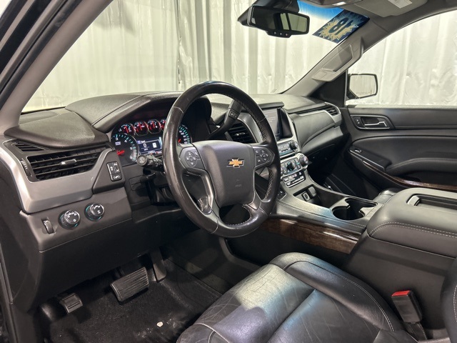 2018 Chevrolet Suburban LT photo 13