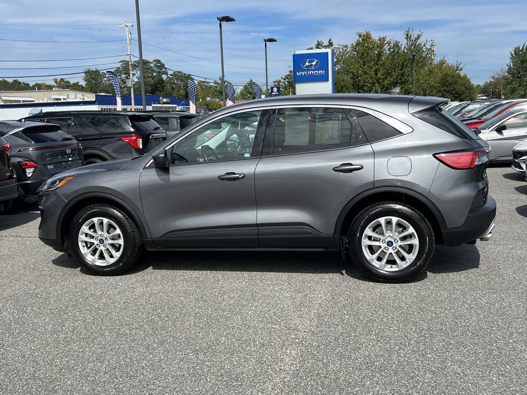 2021 Ford Escape SE photo 4