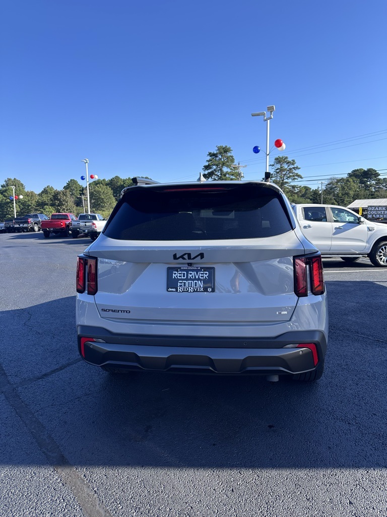 2025 Kia Sorento X-Line EX photo 2