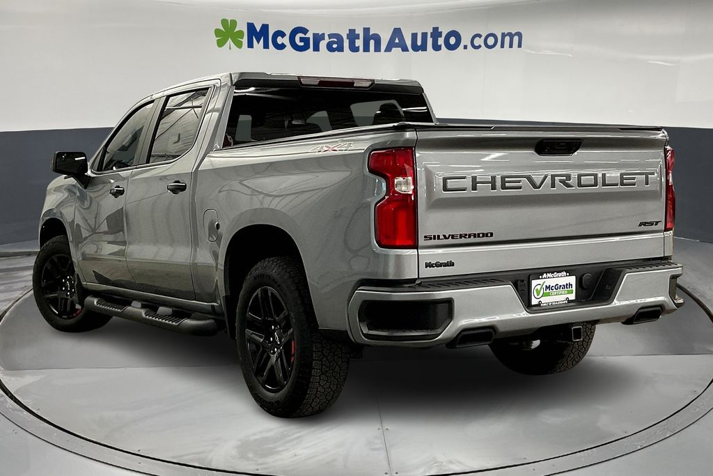 2023 Chevrolet Silverado 1500 RST photo 3