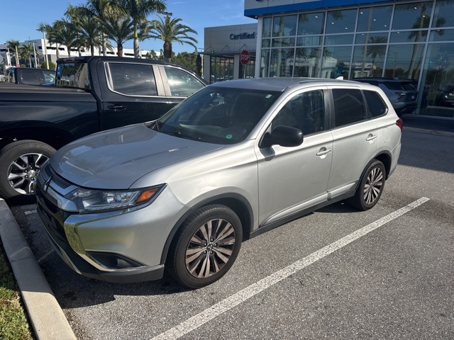 2019 Mitsubishi Outlander ES