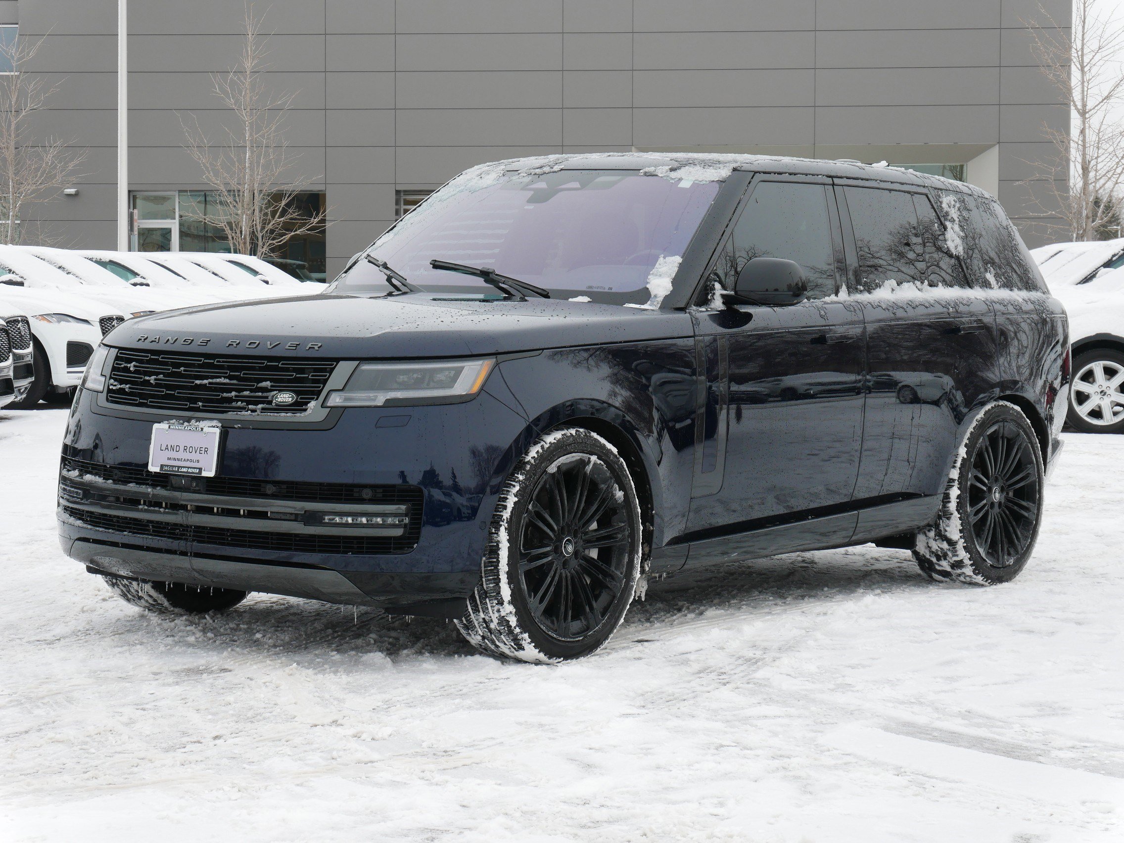 2023 Land Rover Range Rover SE's photo