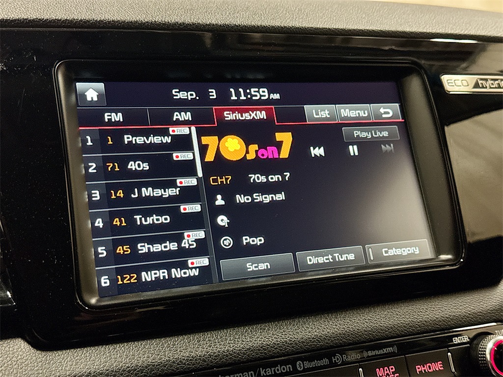 2017 Kia Niro EX photo 28
