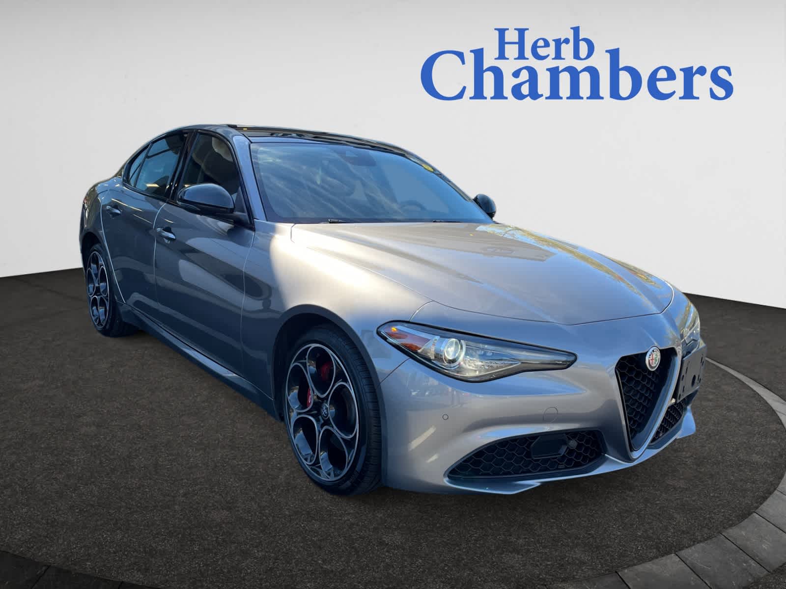 2020 Alfa Romeo Giulia Ti's photo