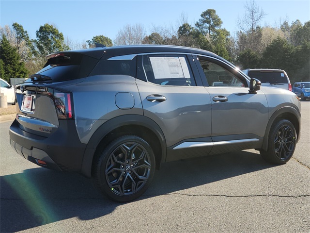 2025 Nissan Kicks SR photo 3