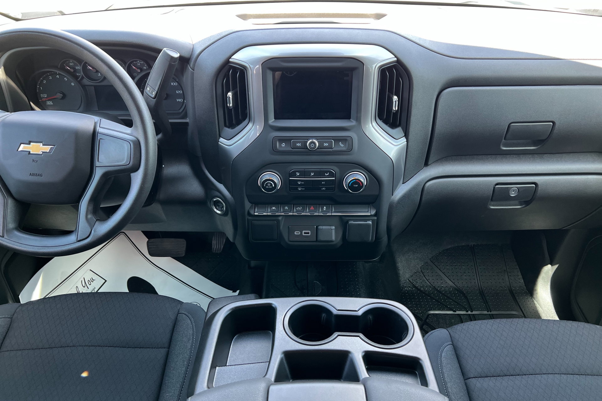 2025 Chevrolet Silverado 1500 Custom photo 13