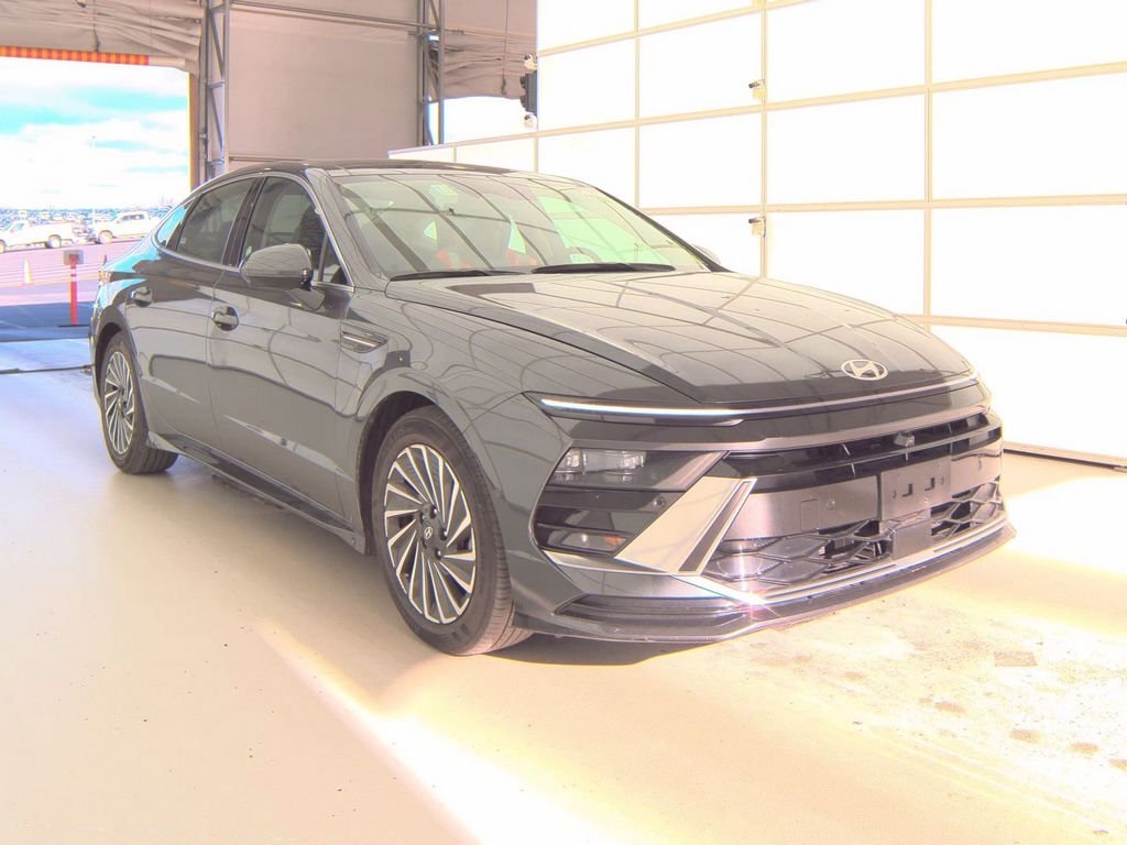 2024 Hyundai Sonata Hybrid Limited photo 3