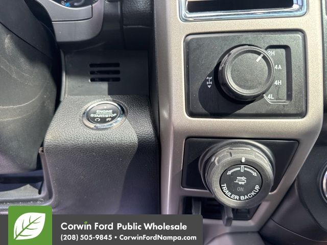 2016 Ford F-150 Lariat photo 22