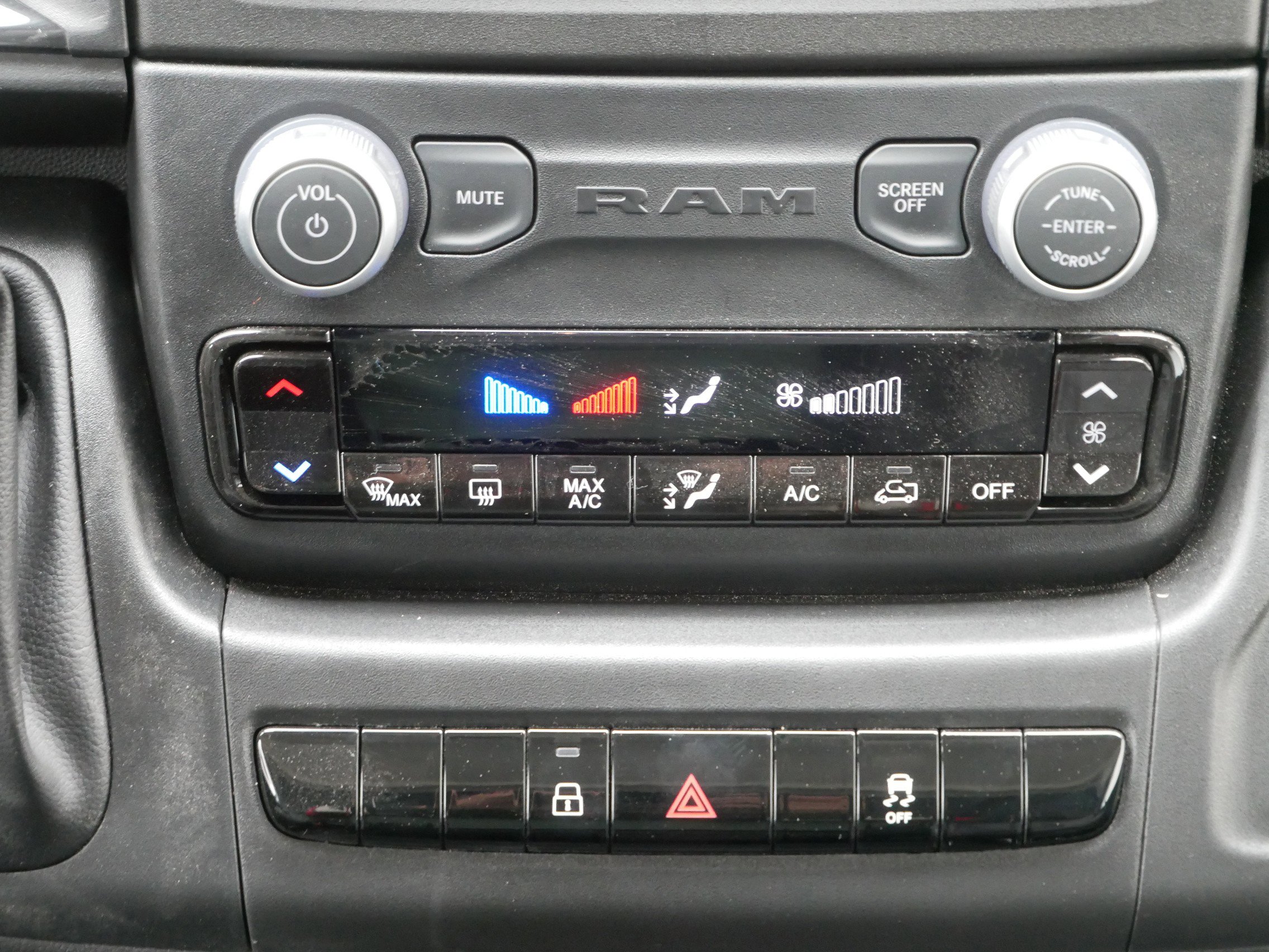 2025 Ram ProMaster 2500 photo 9