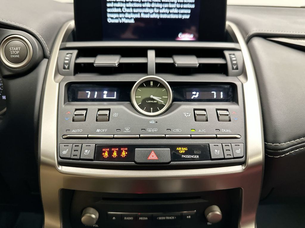 2021 Lexus NX 300 photo 13