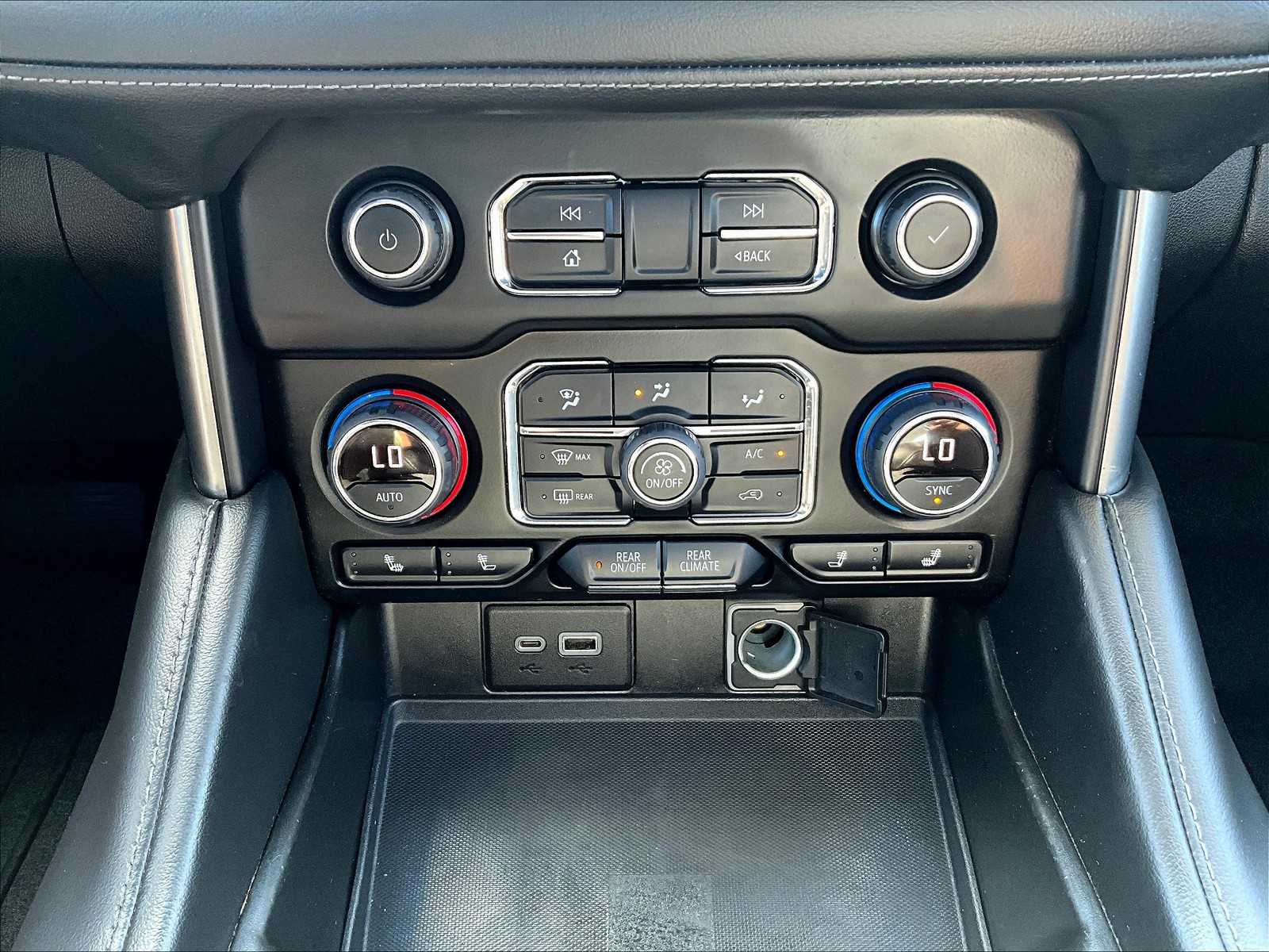 2021 Chevrolet Tahoe LT photo 26