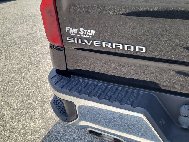 2021 Chevrolet Silverado 1500 LT photo 4