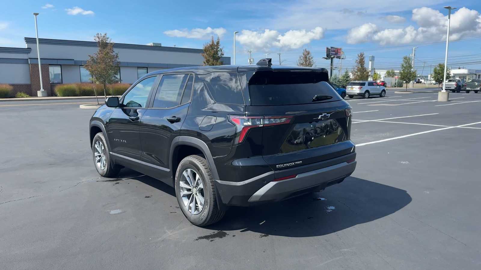 2026 Chevrolet Equinox LT photo 5
