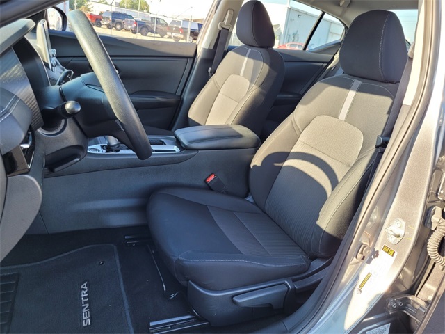 2024 Nissan Sentra SV photo 8