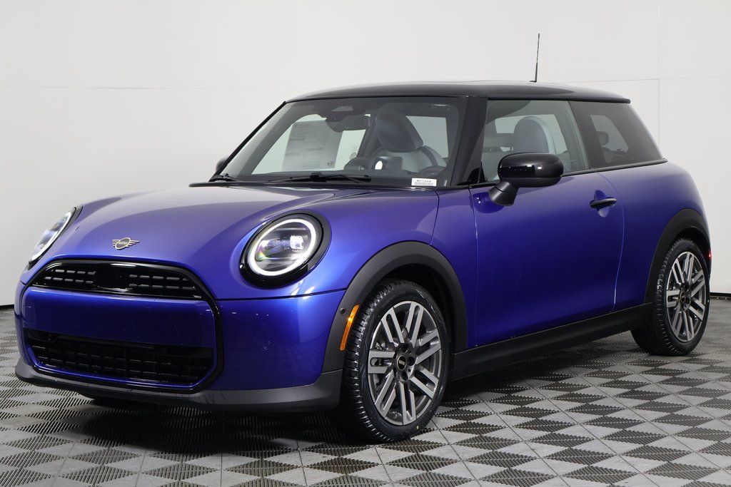 2026 MINI Hardtop 2 Door Oxford Edition's photo