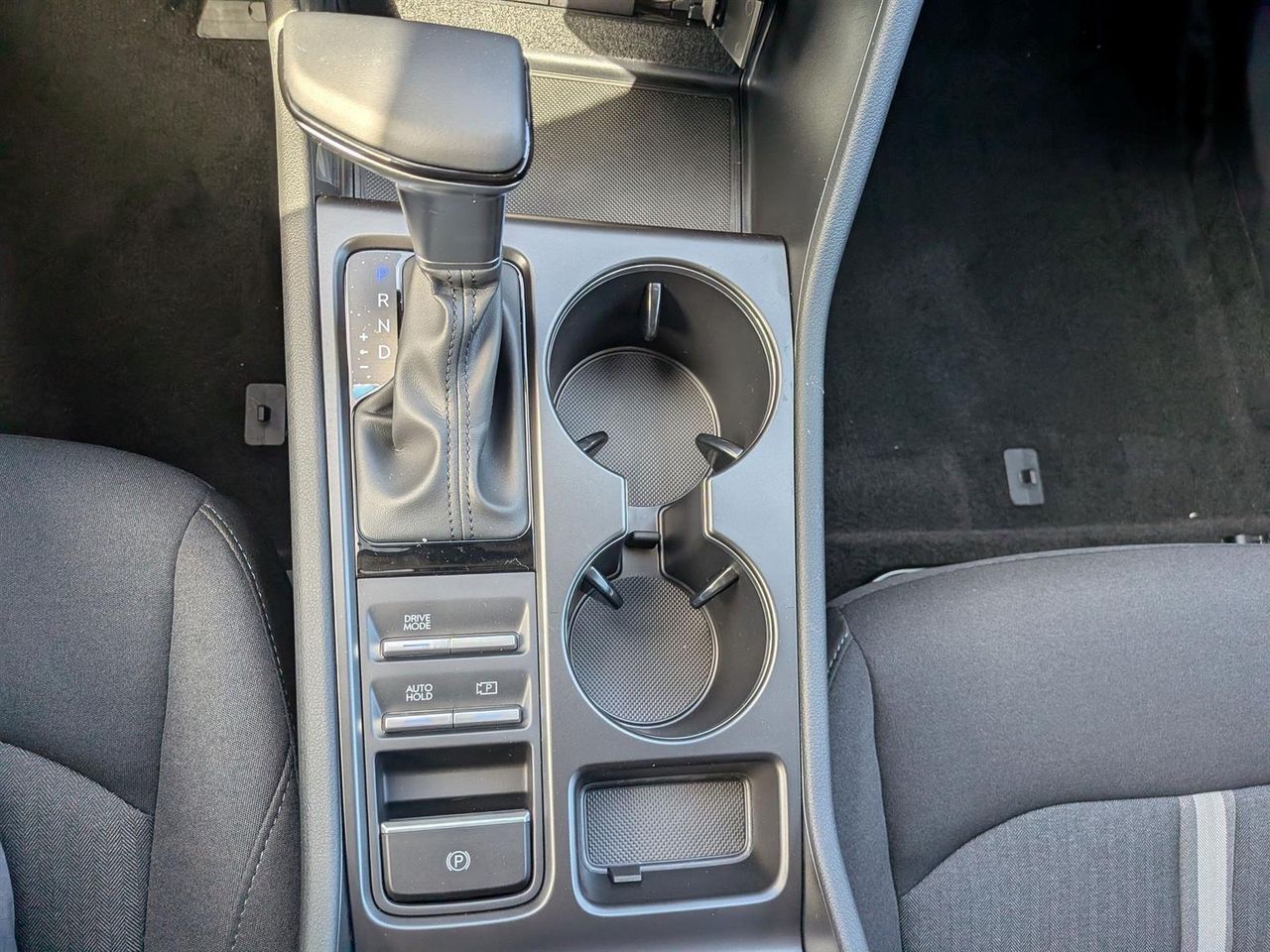 2025 Hyundai Sonata SE photo 22