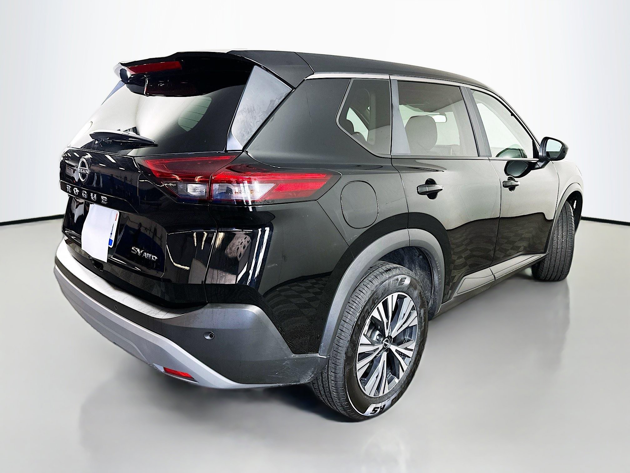 2023 Nissan Rogue SV photo 5