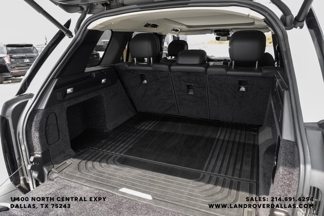 2023 Land Rover Range Rover SE photo 48