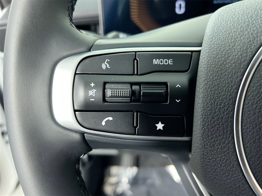 2025 Kia K5 GT-Line photo 15