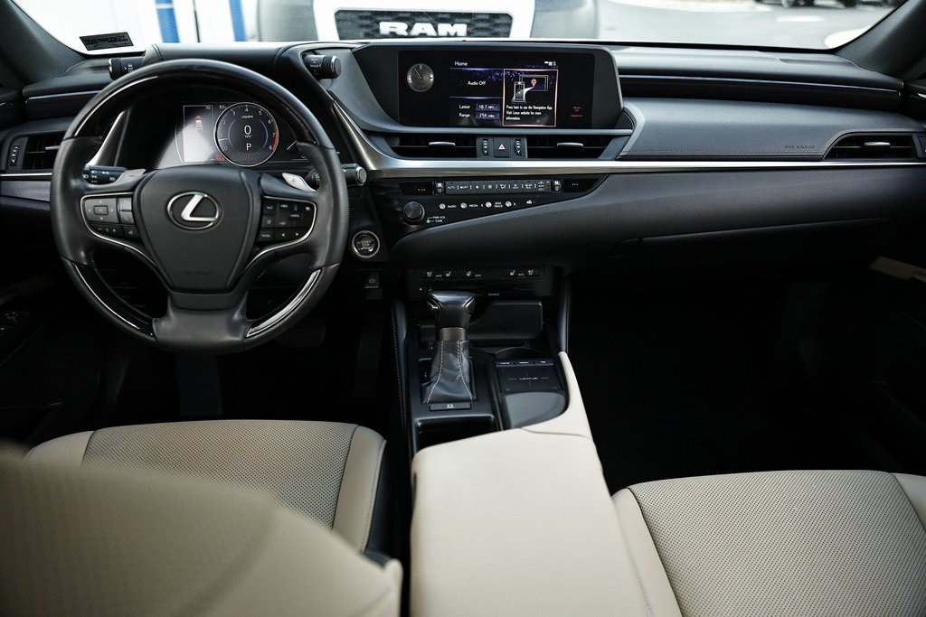 2019 Lexus ES 350 photo 23