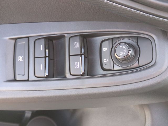 2025 Subaru Crosstrek Base photo 11