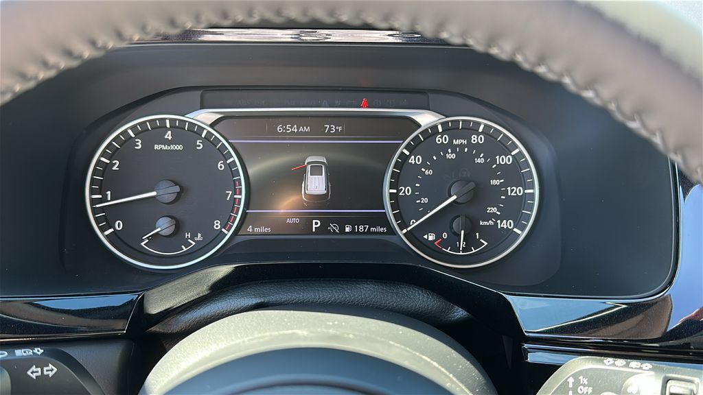 2025 Nissan Pathfinder SV photo 15