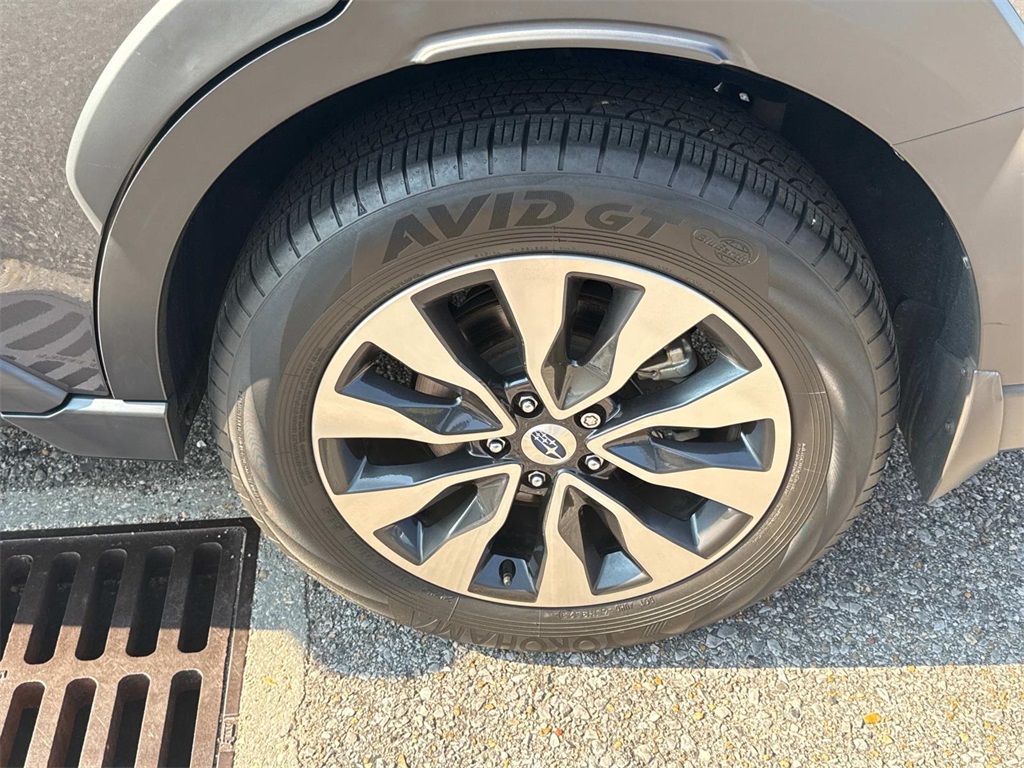 2024 Subaru Outback Touring XT photo 4