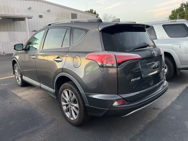 2017 Toyota RAV4 Limited photo 2