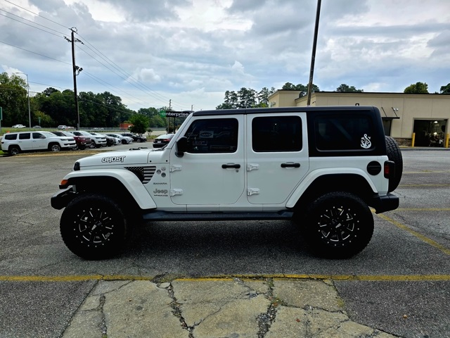 2020 Jeep Wrangler Unlimited Sahara photo 2