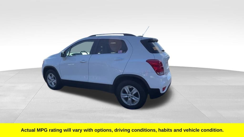 2020 Chevrolet Trax LT photo 4