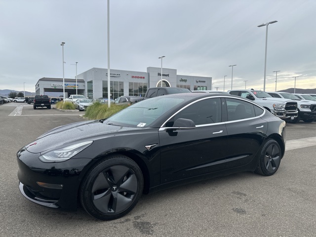 2018 Tesla Model 3 Long Range photo 2